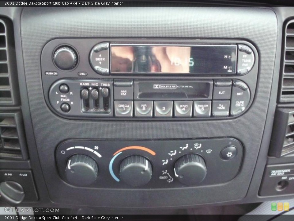Dark Slate Gray Interior Controls for the 2001 Dodge Dakota Sport Club Cab 4x4 #47393897