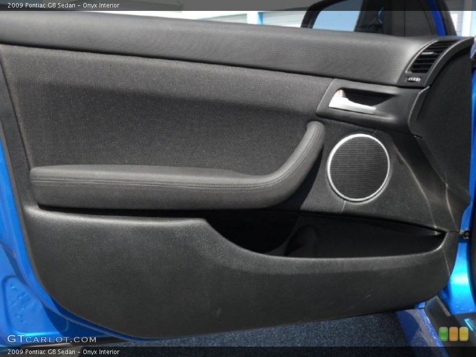 Onyx Interior Door Panel for the 2009 Pontiac G8 Sedan #47395358