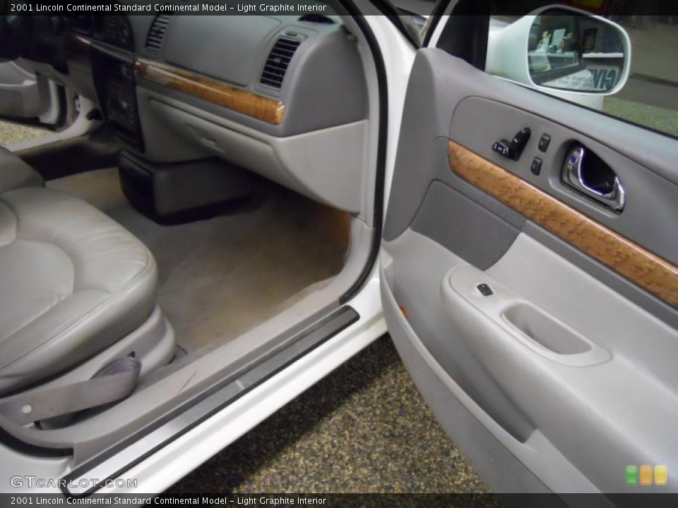Light Graphite Interior Photo for the 2001 Lincoln Continental  #47396738