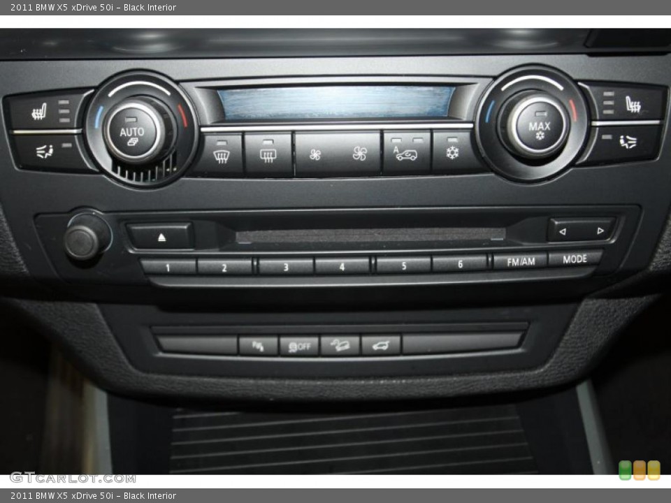 Black Interior Controls for the 2011 BMW X5 xDrive 50i #47400179