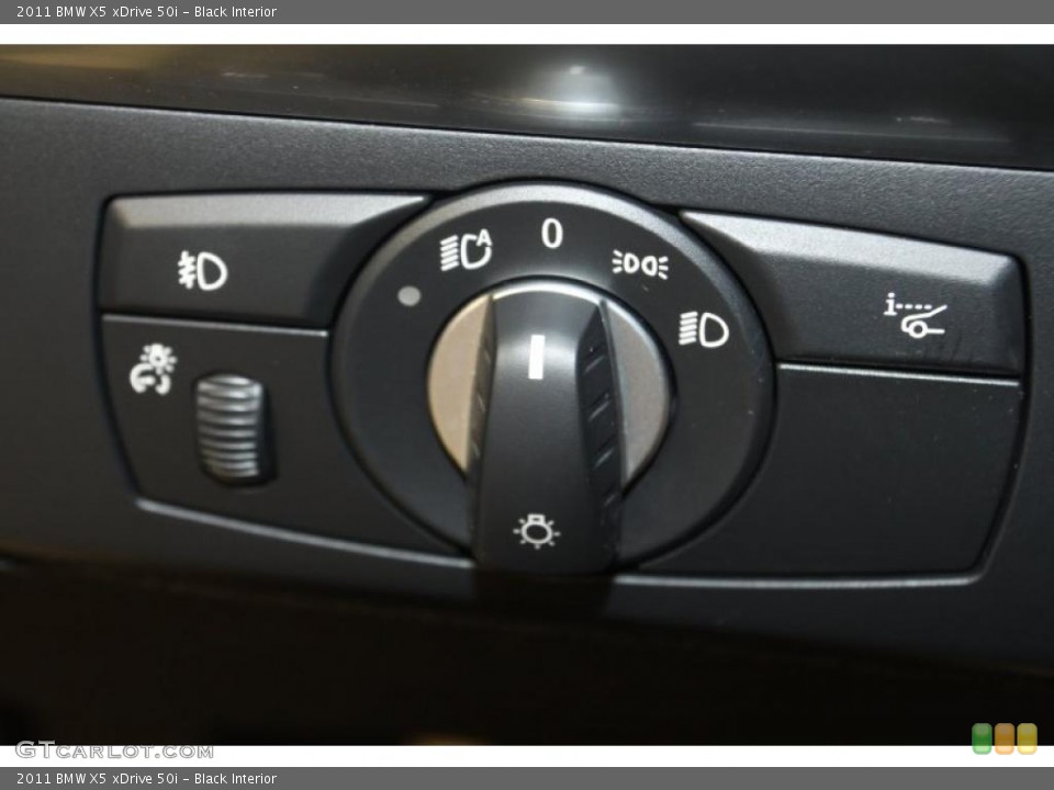 Black Interior Controls for the 2011 BMW X5 xDrive 50i #47400200