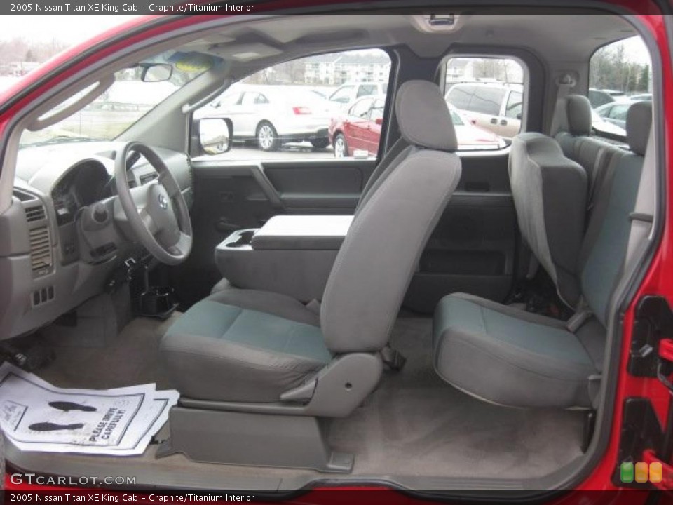 Graphite/Titanium Interior Photo for the 2005 Nissan Titan XE King Cab #47406158
