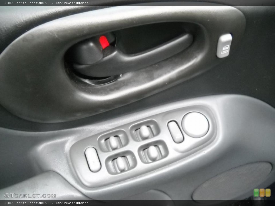Dark Pewter Interior Controls for the 2002 Pontiac Bonneville SLE #47407142