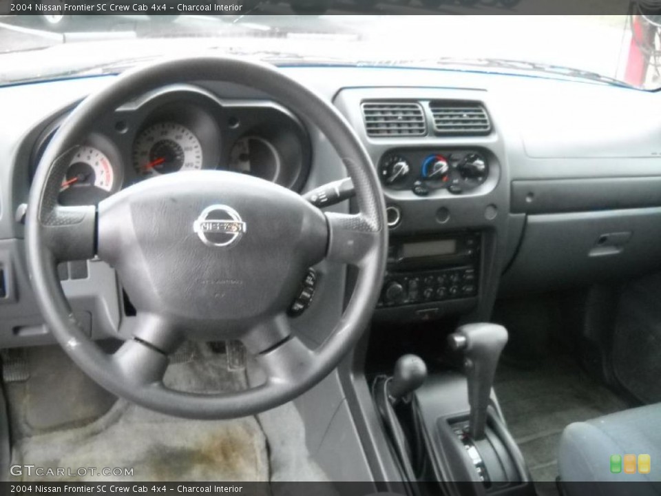 Charcoal Interior Photo for the 2004 Nissan Frontier SC Crew Cab 4x4 #47408045