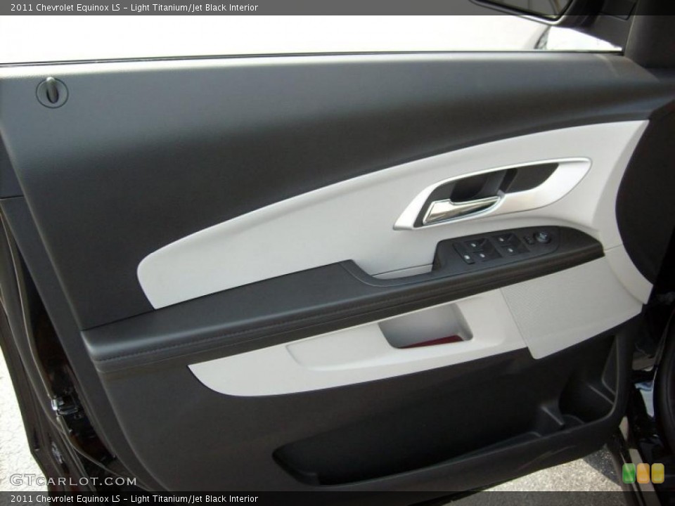 Light Titanium/Jet Black Interior Door Panel for the 2011 Chevrolet Equinox LS #47409041
