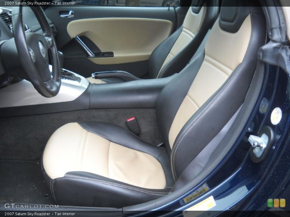 Tan Interior Photo for the 2007 Saturn Sky Roadster #47416076