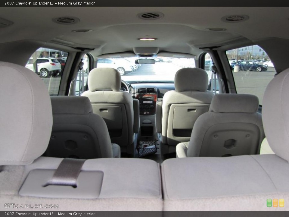 Medium Gray Interior Photo for the 2007 Chevrolet Uplander LS #47416925