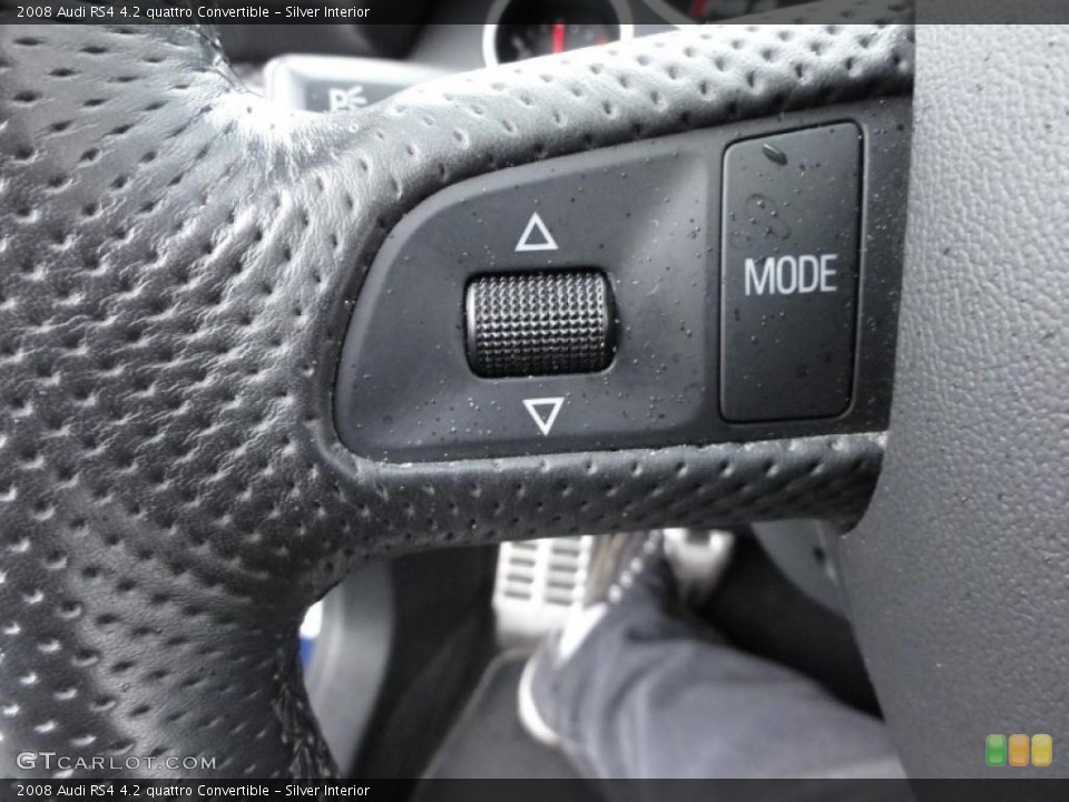 Silver Interior Controls for the 2008 Audi RS4 4.2 quattro Convertible #47418995