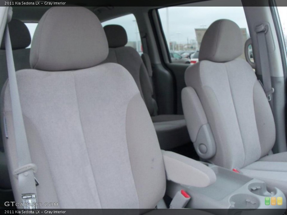 Gray Interior Photo for the 2011 Kia Sedona LX #47419352