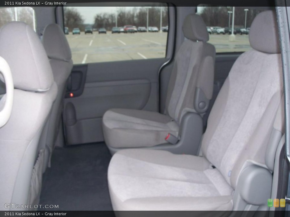 Gray Interior Photo for the 2011 Kia Sedona LX #47419379