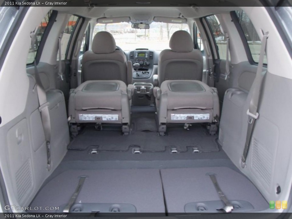 Gray Interior Photo for the 2011 Kia Sedona LX #47419553