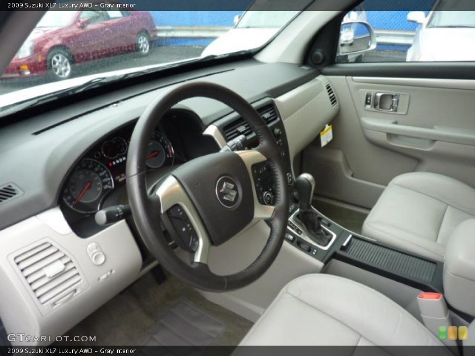 Gray Interior Photo for the 2009 Suzuki XL7 Luxury AWD #47422986