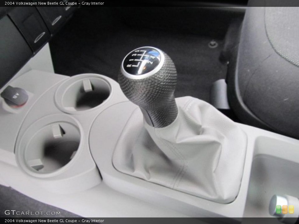 Gray Interior Transmission for the 2004 Volkswagen New Beetle GL Coupe #47423505
