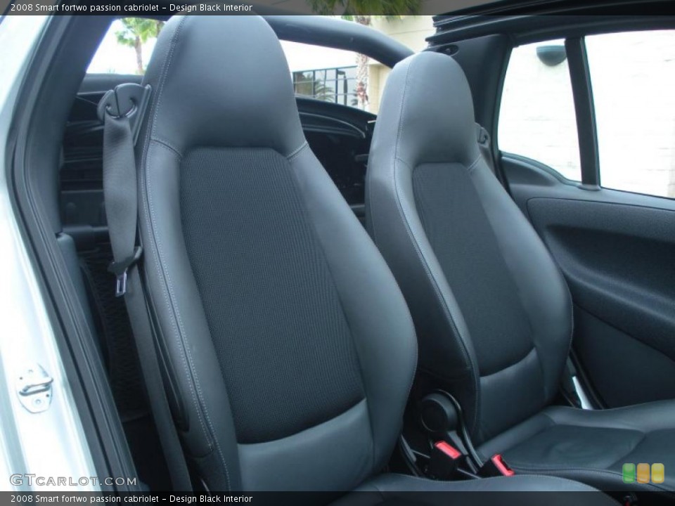 Design Black Interior Photo for the 2008 Smart fortwo passion cabriolet #47430399