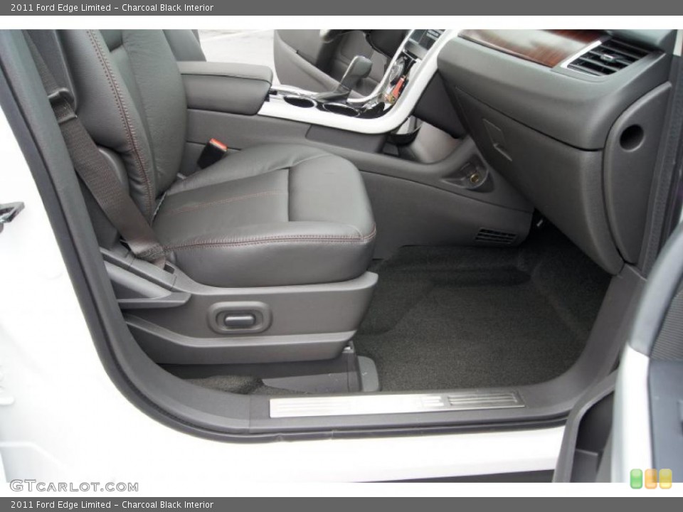Charcoal Black Interior Photo for the 2011 Ford Edge Limited #47433405