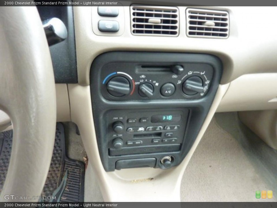 Light Neutral Interior Controls for the 2000 Chevrolet Prizm  #47438916