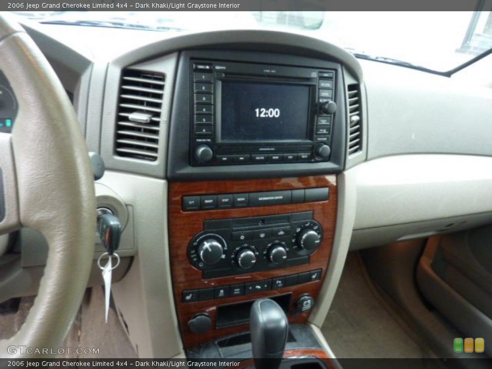 Dark Khaki/Light Graystone Interior Controls for the 2006 Jeep Grand Cherokee Limited 4x4 #47440164
