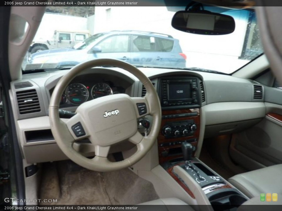 Dark Khaki/Light Graystone Interior Photo for the 2006 Jeep Grand Cherokee Limited 4x4 #47440221