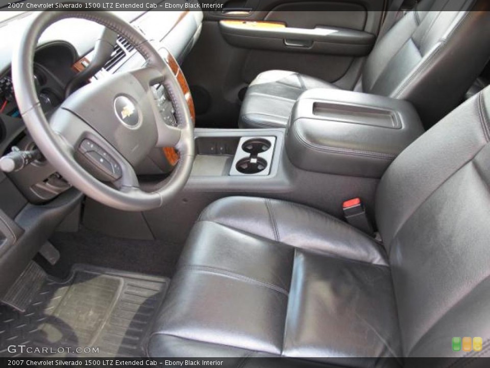 Ebony Black Interior Photo for the 2007 Chevrolet Silverado 1500 LTZ Extended Cab #47440650