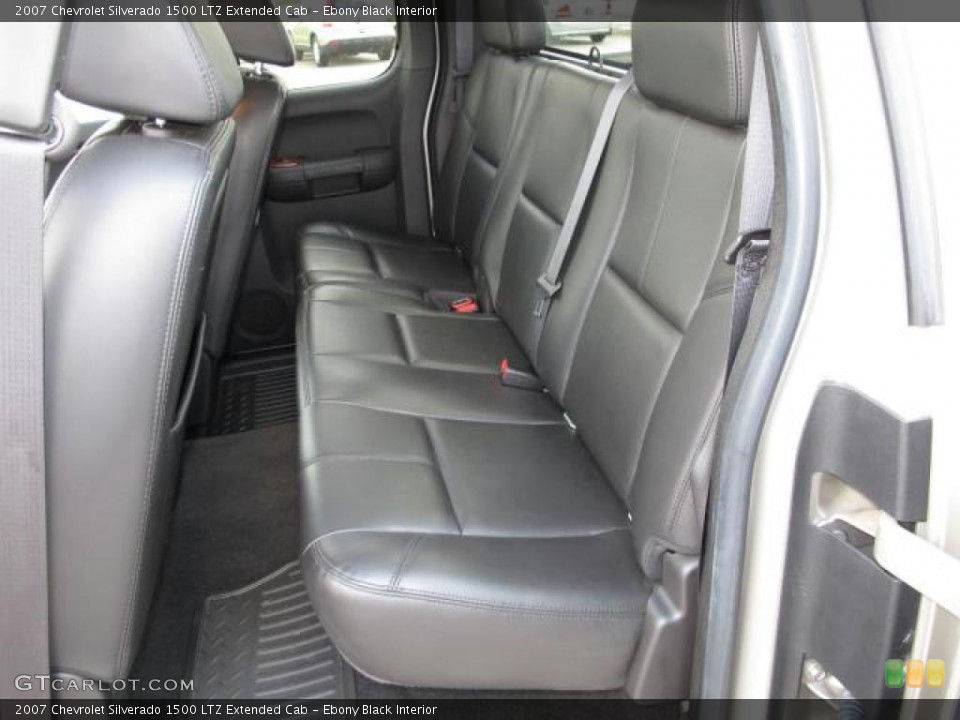 Ebony Black Interior Photo for the 2007 Chevrolet Silverado 1500 LTZ Extended Cab #47440677