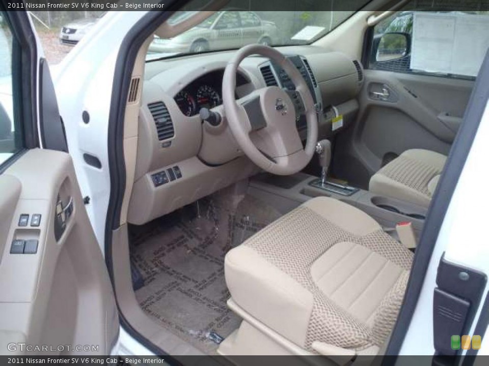 Beige Interior Photo for the 2011 Nissan Frontier SV V6 King Cab #47445943
