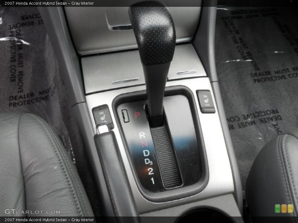 Gray Interior Transmission for the 2007 Honda Accord Hybrid Sedan #47447467