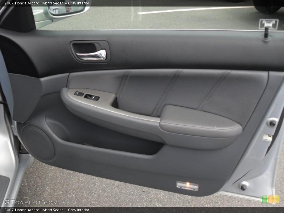 Gray Interior Door Panel for the 2007 Honda Accord Hybrid Sedan #47447659