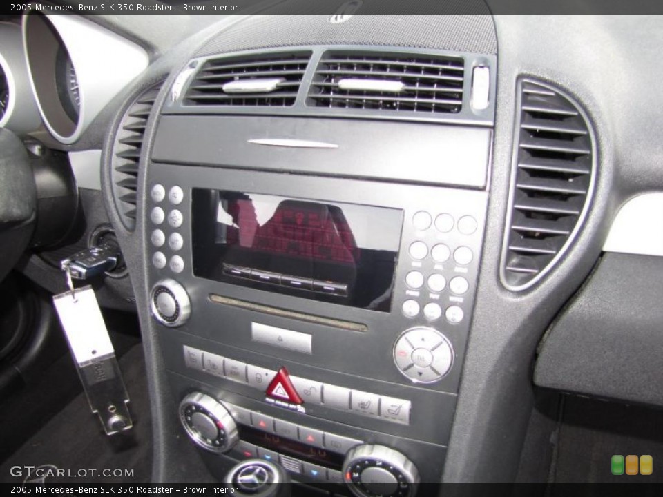 Brown Interior Controls for the 2005 Mercedes-Benz SLK 350 Roadster #47448469