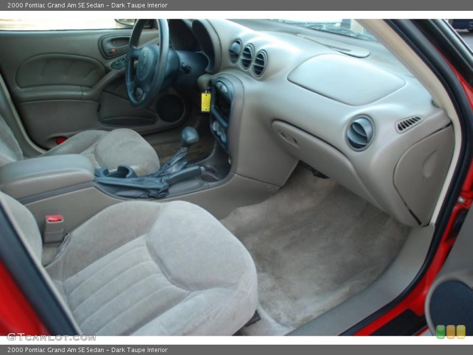 Dark Taupe Interior Photo for the 2000 Pontiac Grand Am SE Sedan #47455237