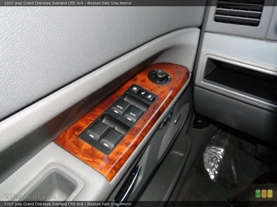 Medium Slate Gray Interior Controls for the 2007 Jeep Grand Cherokee Overland CRD 4x4 #47461795