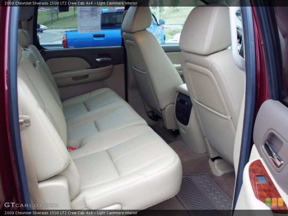 Light Cashmere Interior Photo for the 2009 Chevrolet Silverado 1500 LTZ Crew Cab 4x4 #47467384
