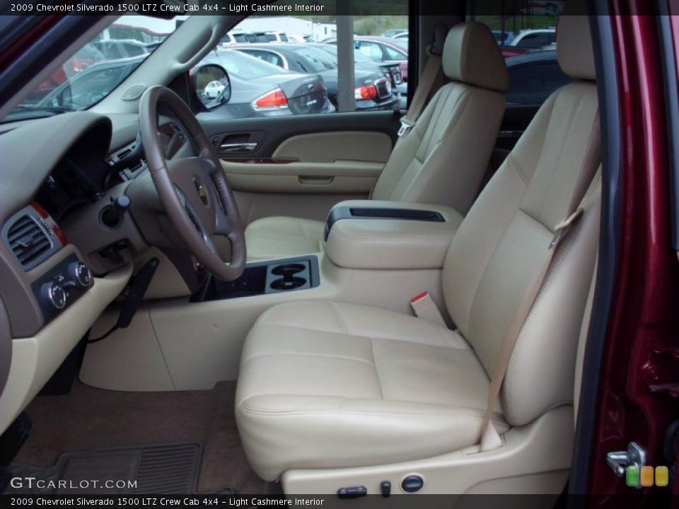 Light Cashmere Interior Photo for the 2009 Chevrolet Silverado 1500 LTZ Crew Cab 4x4 #47467429