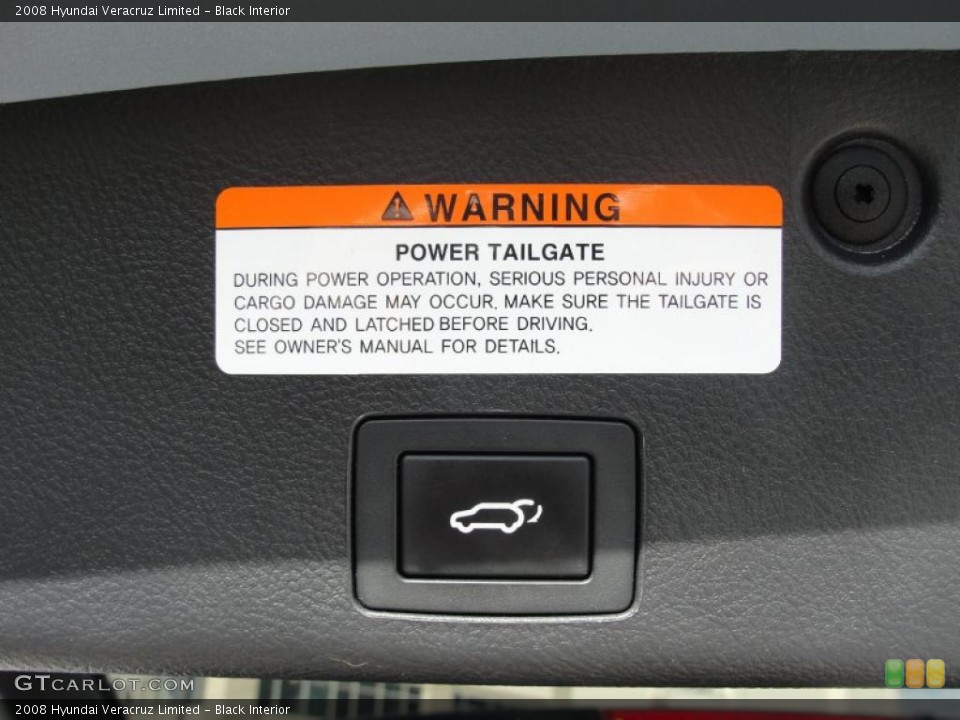 Black Interior Controls for the 2008 Hyundai Veracruz Limited #47474090