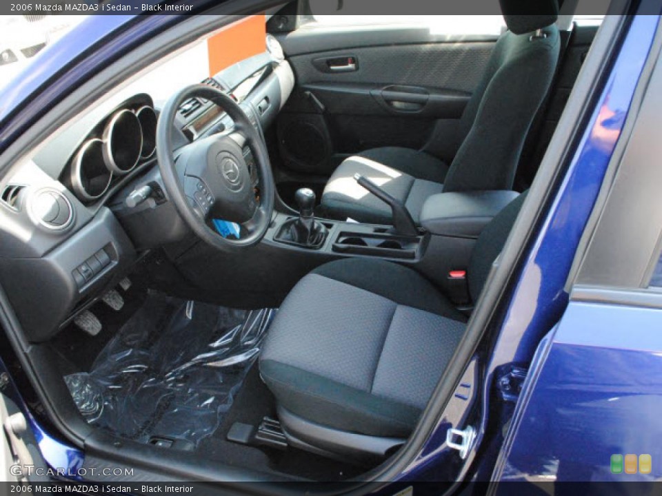 Black Interior Photo for the 2006 Mazda MAZDA3 i Sedan #47477825