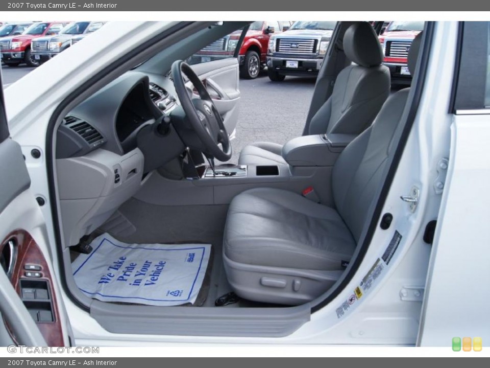 Ash Interior Photo for the 2007 Toyota Camry LE #47478194