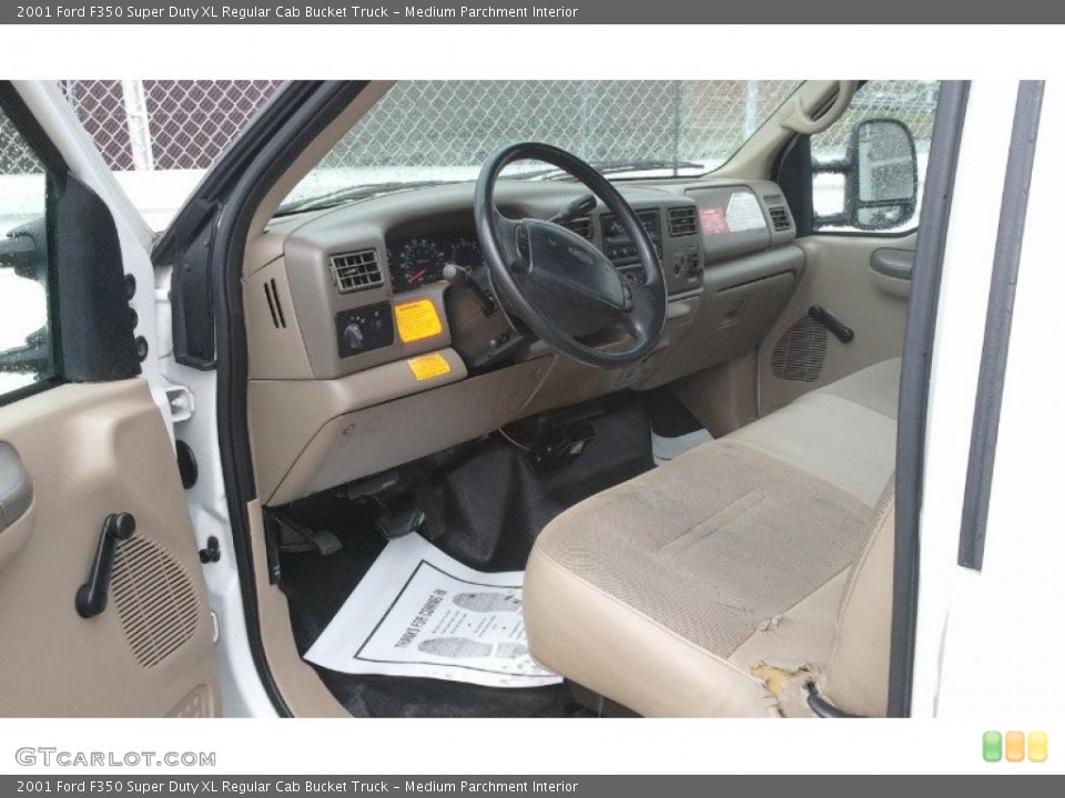 Medium Parchment Interior Photo for the 2001 Ford F350 Super Duty XL Regular Cab Bucket Truck #47482571
