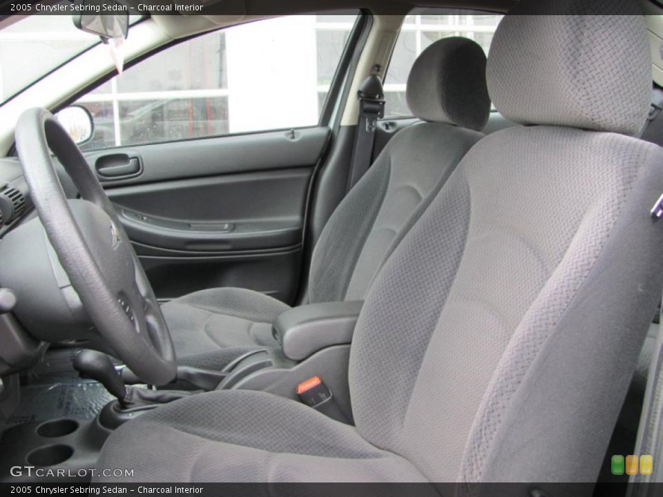 Charcoal Interior Photo for the 2005 Chrysler Sebring Sedan #47486732