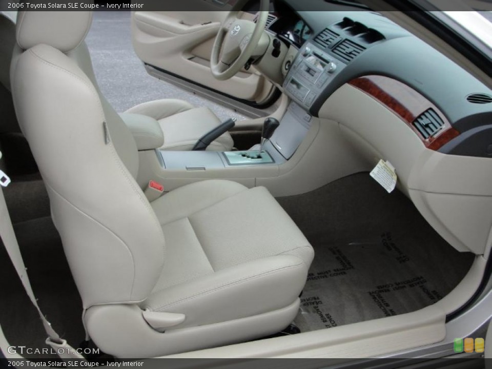 Ivory Interior Photo for the 2006 Toyota Solara SLE Coupe #47490006