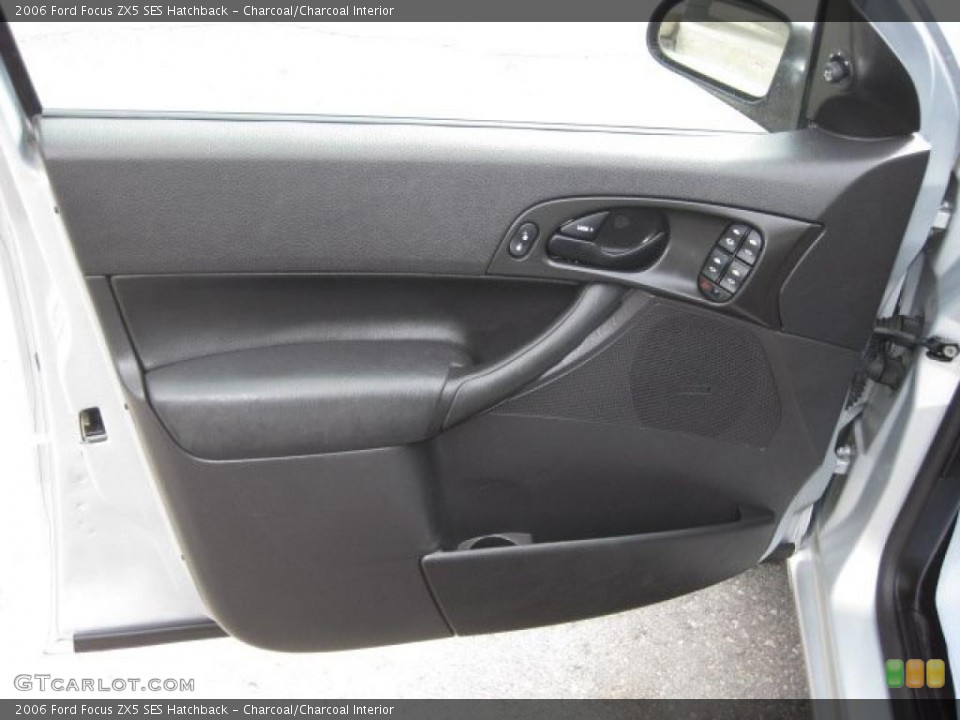 Charcoal/Charcoal Interior Door Panel for the 2006 Ford Focus ZX5 SES Hatchback #47490336