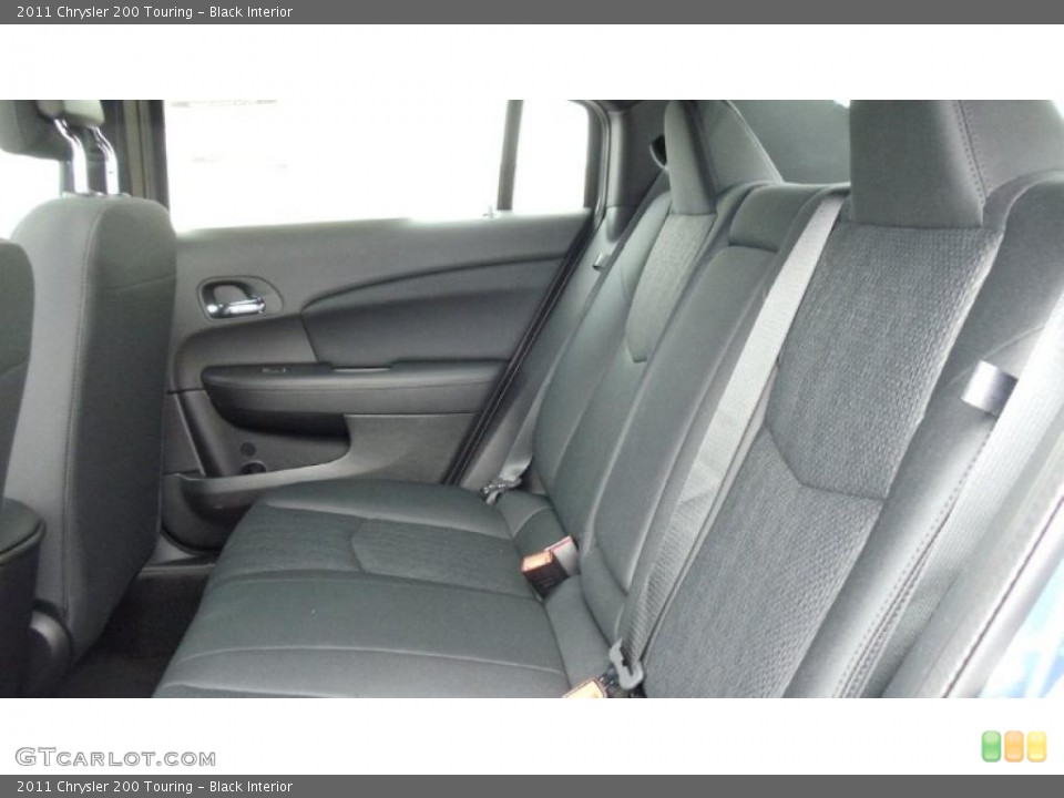 Black Interior Photo for the 2011 Chrysler 200 Touring #47494131