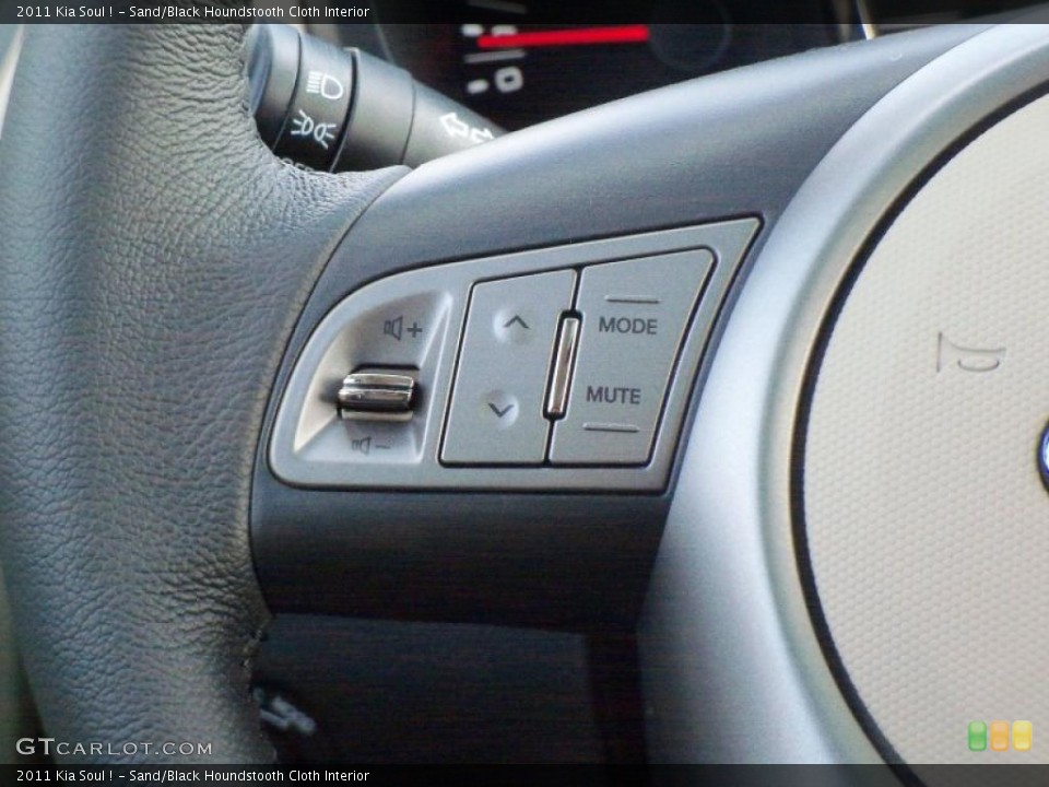 Sand/Black Houndstooth Cloth Interior Controls for the 2011 Kia Soul ! #47503144