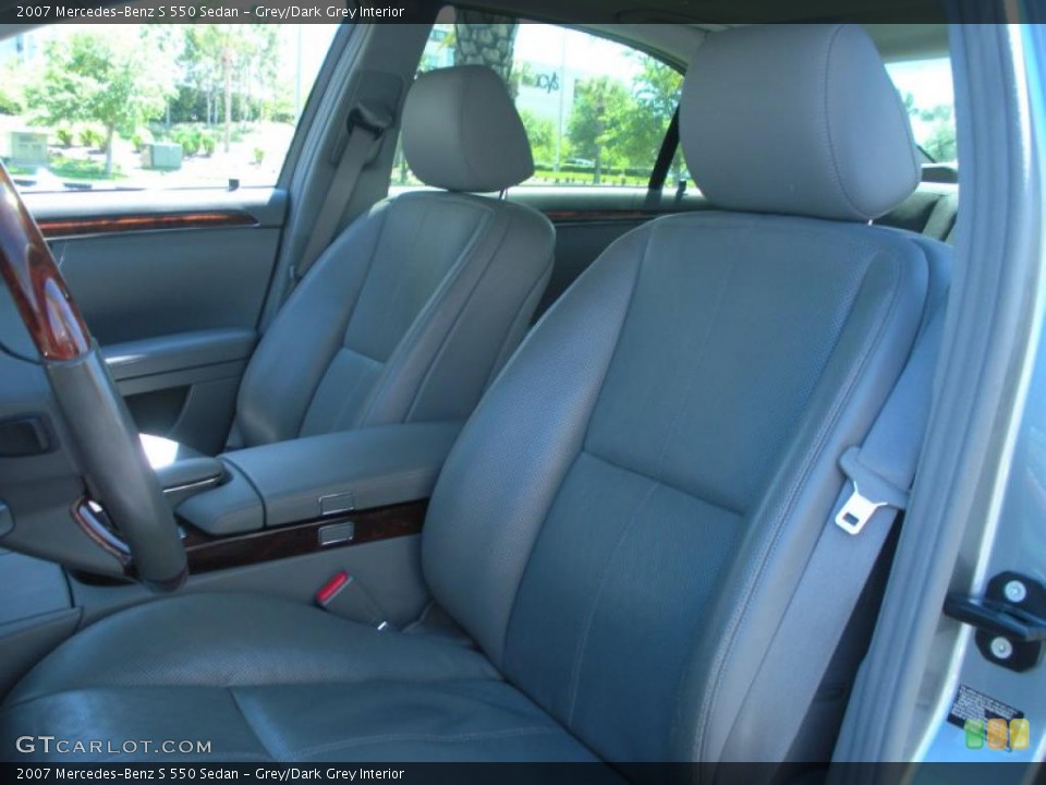 Grey/Dark Grey Interior Photo for the 2007 Mercedes-Benz S 550 Sedan #47505235