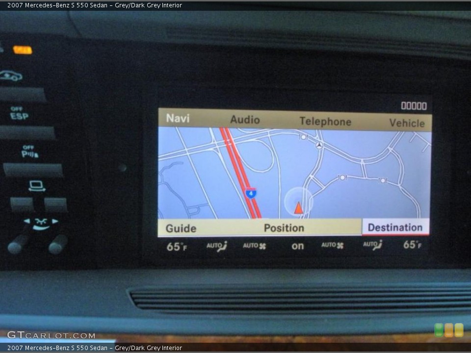 Grey/Dark Grey Interior Navigation for the 2007 Mercedes-Benz S 550 Sedan #47505385