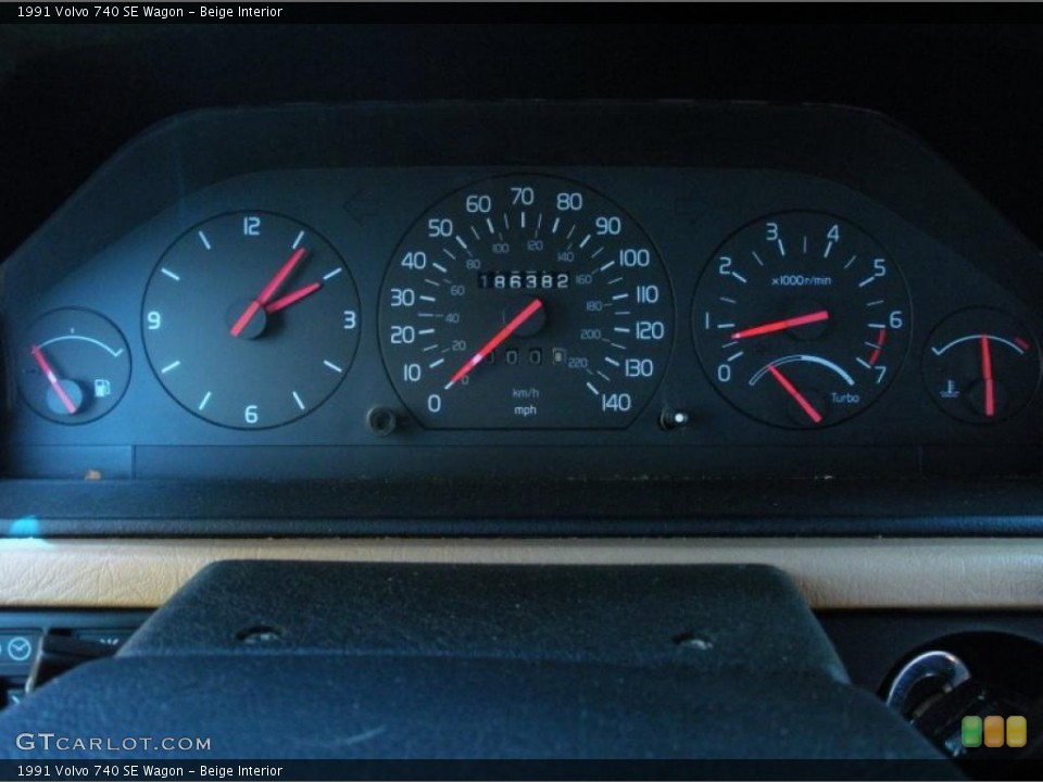 Beige Interior Gauges for the 1991 Volvo 740 SE Wagon #47506948
