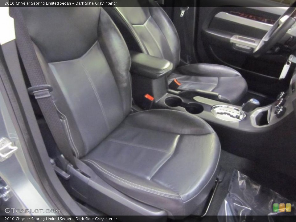 Dark Slate Gray Interior Photo for the 2010 Chrysler Sebring Limited Sedan #47519362