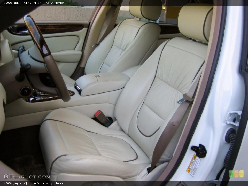 Ivory Interior Photo for the 2006 Jaguar XJ Super V8 #47519548