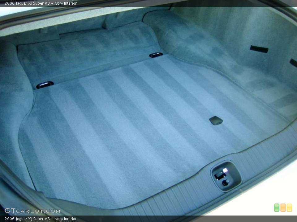 Ivory Interior Trunk for the 2006 Jaguar XJ Super V8 #47519842