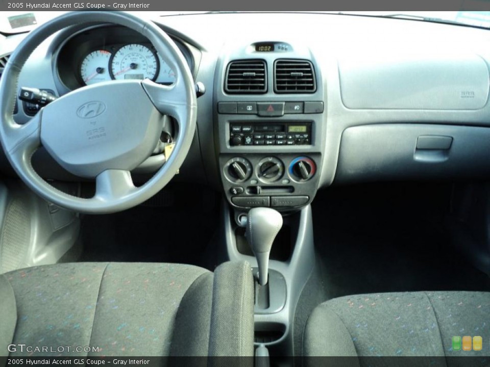 Gray Interior Dashboard for the 2005 Hyundai Accent GLS Coupe #47524945