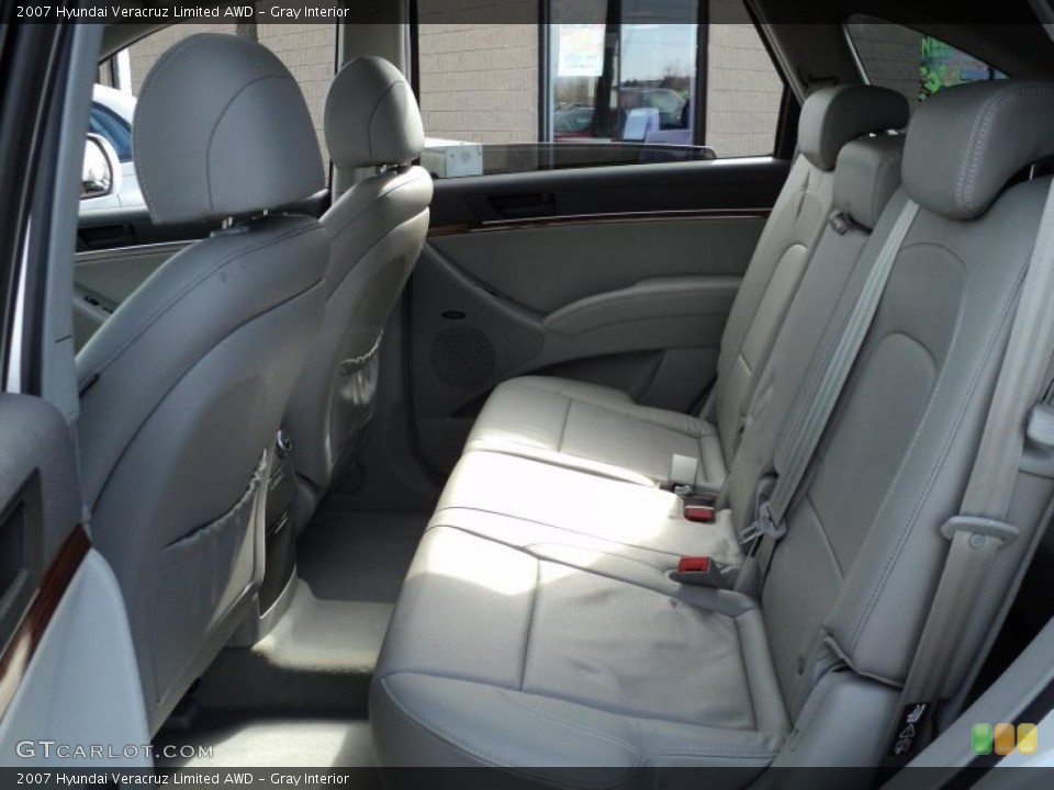 Gray Interior Photo for the 2007 Hyundai Veracruz Limited AWD #47525239