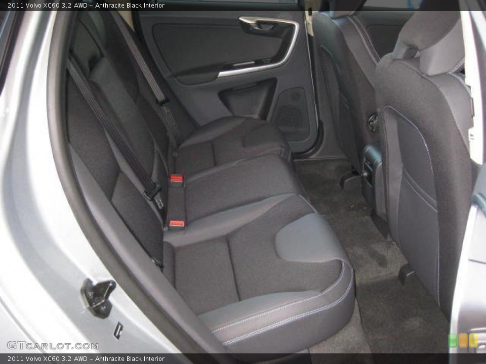 Anthracite Black Interior Photo for the 2011 Volvo XC60 3.2 AWD #47532514